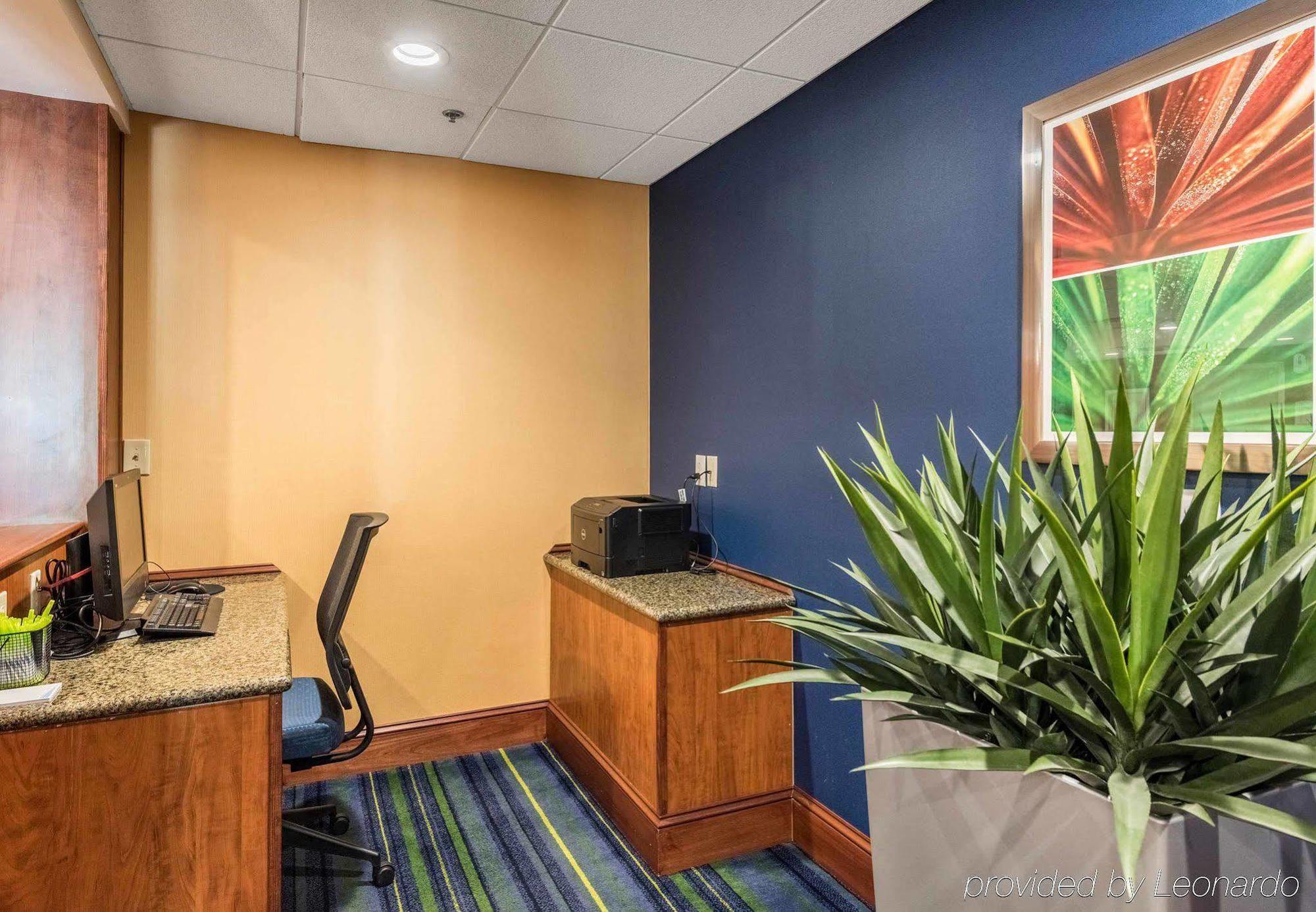 Wingate By Wyndham Fletcher At Asheville Airport Bagian luar foto